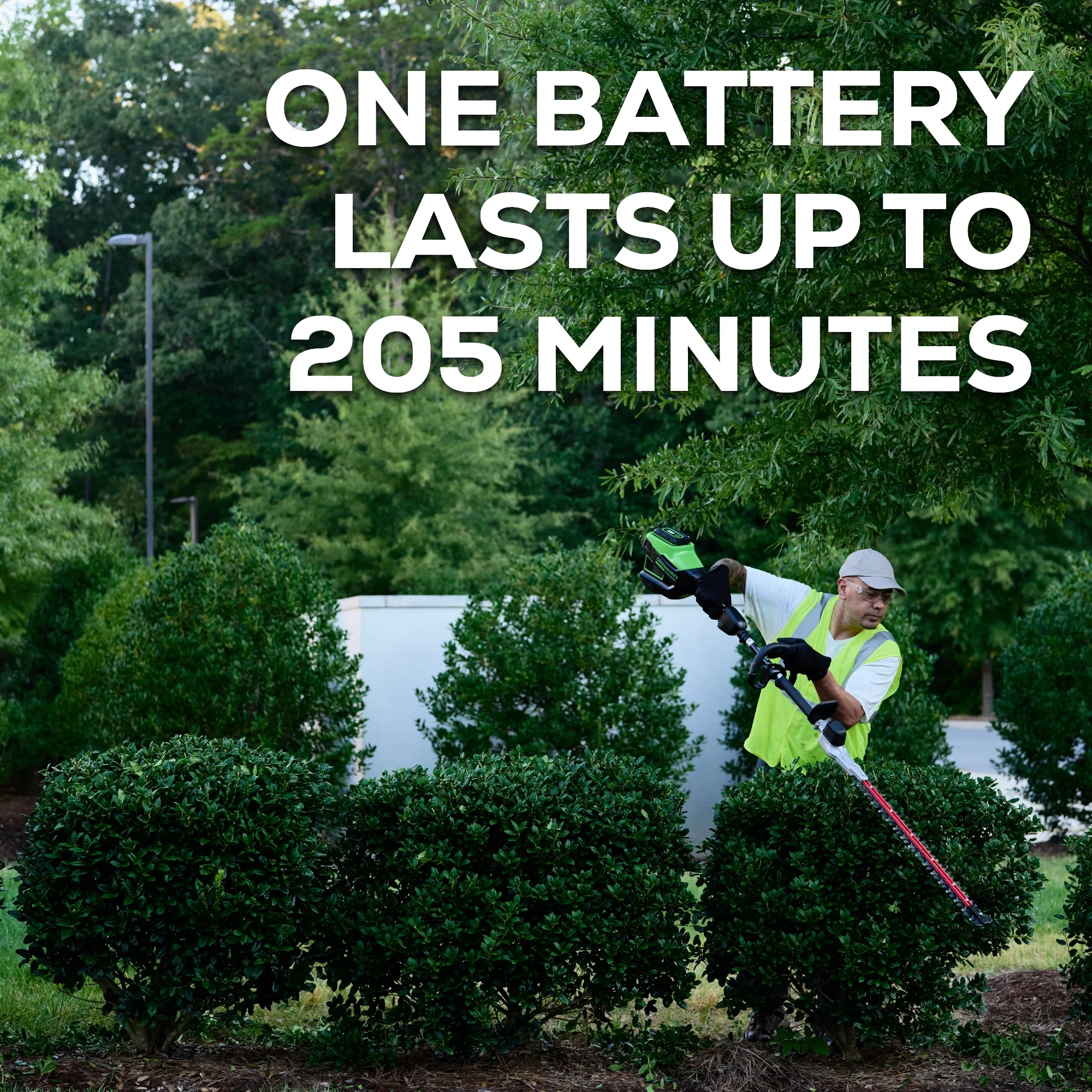 82V Short Pole Hedge Trimmer with 2.5 Ah Battery and Dual Port Charger (82PH30F-25DP) - Image 3